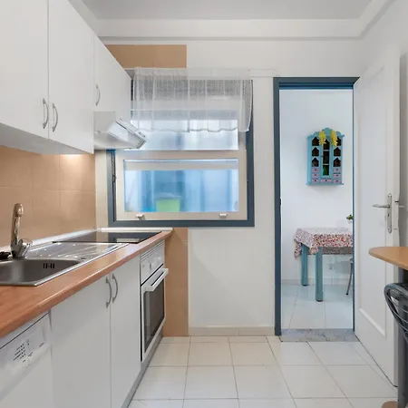 Apartment 2-bedroom On Cristianos *
