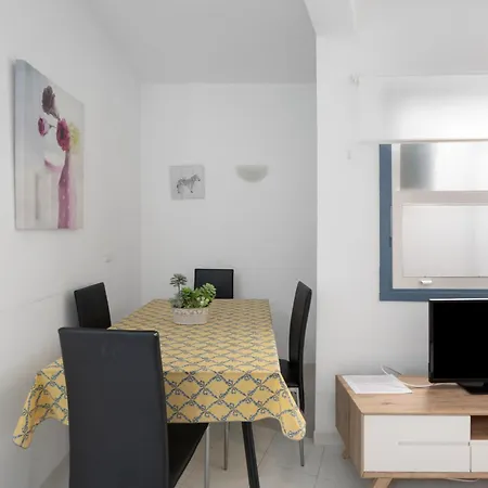 2-bedroom On Cristianos Los Cristianos (Tenerife)